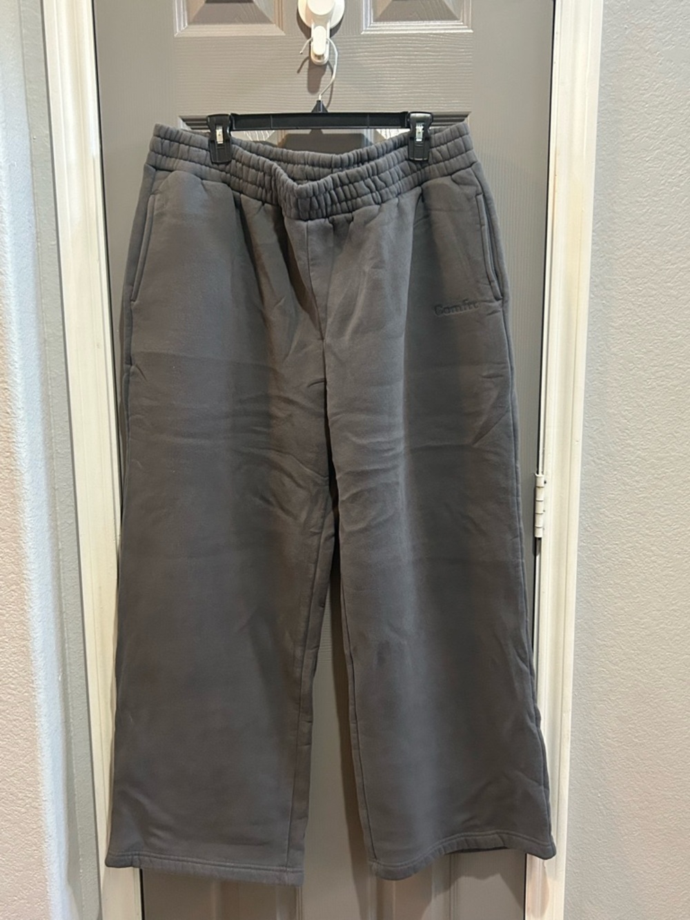 Comfyfleece Men's Charcoal Gray Sweatpants with Elastic Waist